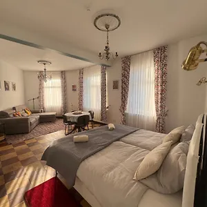 Dokstudio50 Alloggio in famiglia